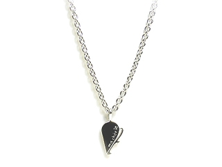 �y��A���z�uma cherie�v���ꕶ���v���[�g�̃V���o�[�l�b�N���X