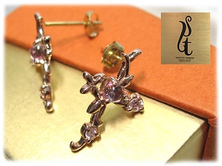 �wPlante croix�x �A���N���X�̃s�A�X(�s���N�S�[���h)