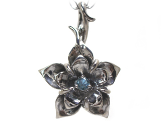 �T�C�Y:�c��30mm�A����21mm