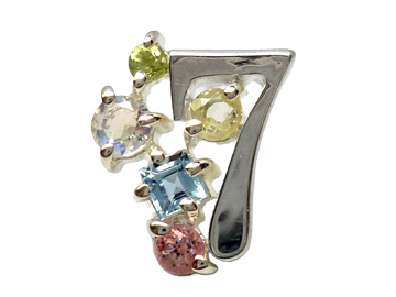 �T�C�Y:�c��10mm�A����8.5mm�A�����ő��2mm