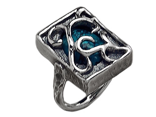 �傫�ȃ^�[�R�C�Y�𓂑��X�J�V�f�U�C���ŏ���C�u�V�V���o�[�����O