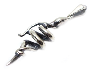 �ւ��f�U�C�������V���o�[�l�b�N���X�g�b�v