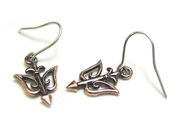 �y��A���z�G���W�F���̋|����f�U�C�������V���o�[�s�A�X