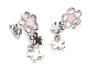 �y��A���z�������`���[�����h��邨�ԃf�U�C���̃V���o�[�s�A�X