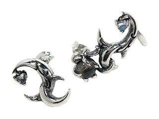 �����`�[�t�ɓ����Ɛ΂�����������V���o�[�~���[�Y�s�A�X