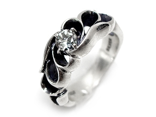 �uCalm�v �{�����[�����ƗD�������C���̓V�R�O���[���N�H�[�c�����O