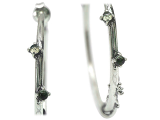 �t�[�v�̑傫��:�c��37mm,�O�㕝��40mm