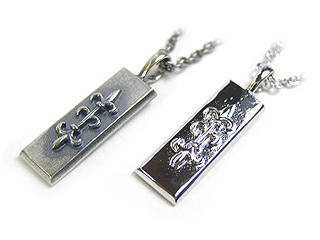 �E�����W�E���A������C�u�V�ł��B
�g�b�v�̑傫��(�ۃJ�����܂�)�͏c��28mm�A����6mm�ł��B