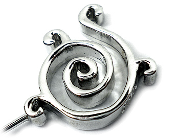 �S����64mm�A�g�b�v�͖�13.5mm�ł��B