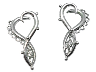 ���[�X������������n�[�g�f�U�C���̃V���o�[�C���[�N���b�v.