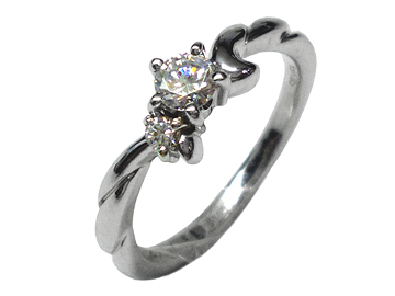 �wShine�x�L���[�r�b�N�W���R�j�A�Q�΂����߂��V���o�[�����O