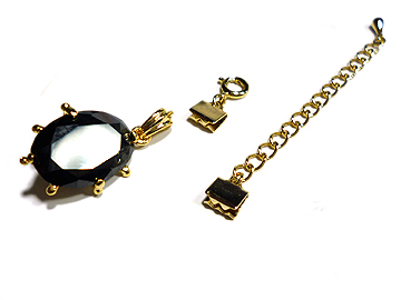 �y��A���z�I�[�o���J�b�g�w�}�^�C�g�̃l�b�N���X�p�[�c(�v�R�I����)