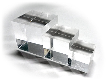 E[{ĩTCR^F3cm~3cm~3cmłB