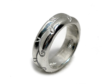 ���F�̐A���͗l�f�U�C���V���o�[�����O